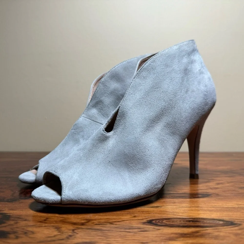 Halogen Grey Suede Leather Booties size 7 - Picture 5 of 13
